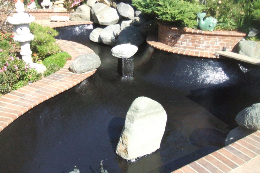 Polyurea koi pond coatings